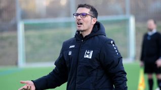 Der Maichinger Trainer Giuseppe Iorfida nimmt seine Spieler vor dem Gang zu Tabellenführer Fellbach in die Pflicht.