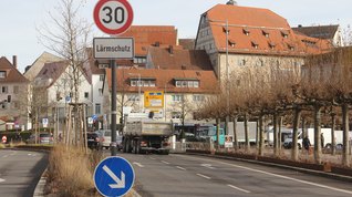 Es ist entschieden: Die Tempo-30-Schilder am Elbenplatz bleiben stehen.