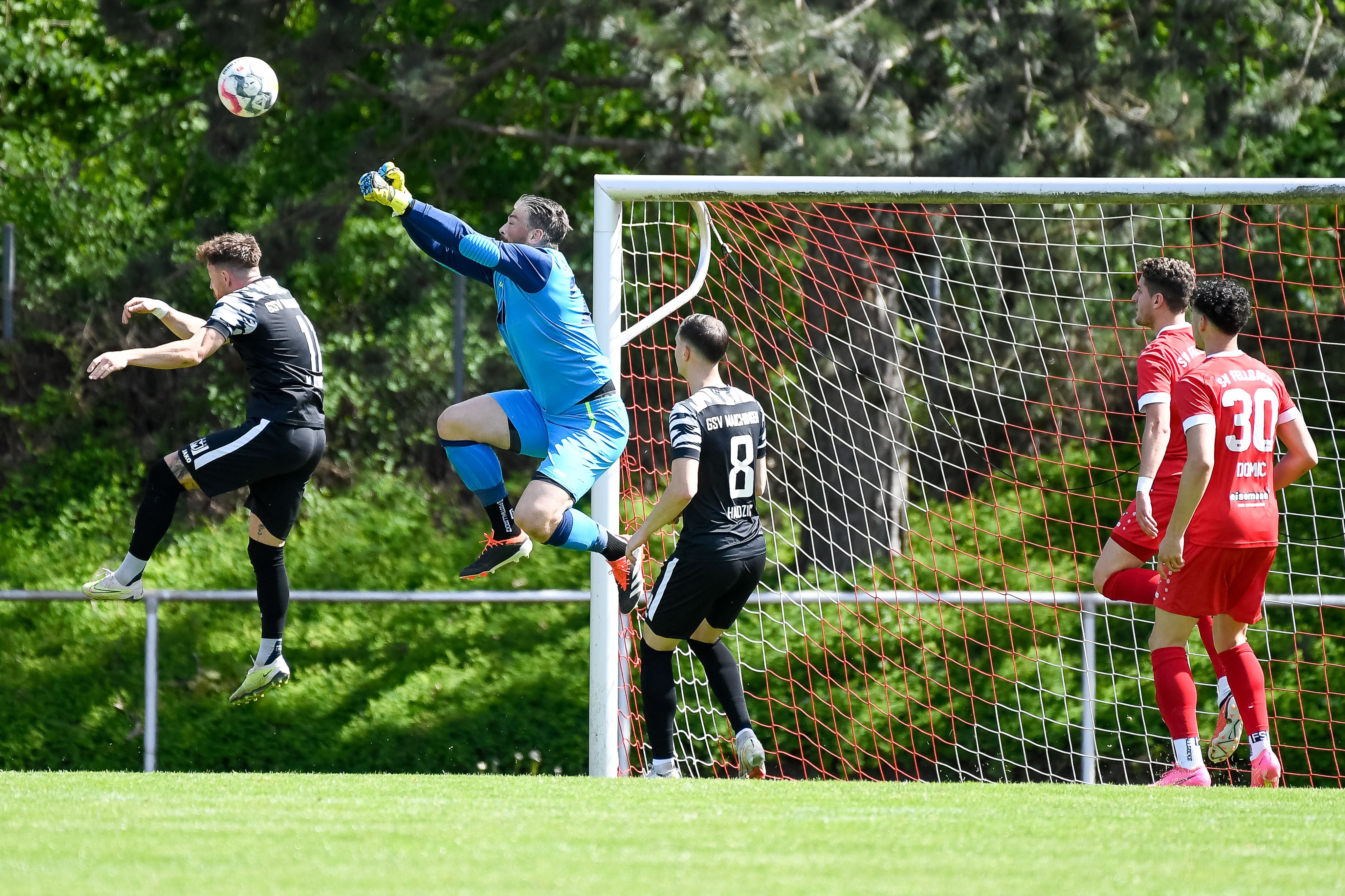 GSV-Torhüter Admir Fajic hatte beim überraschenden 1:1 Unentschieden beim SV  Fellbach viel zu tun. Bild:  Eibner