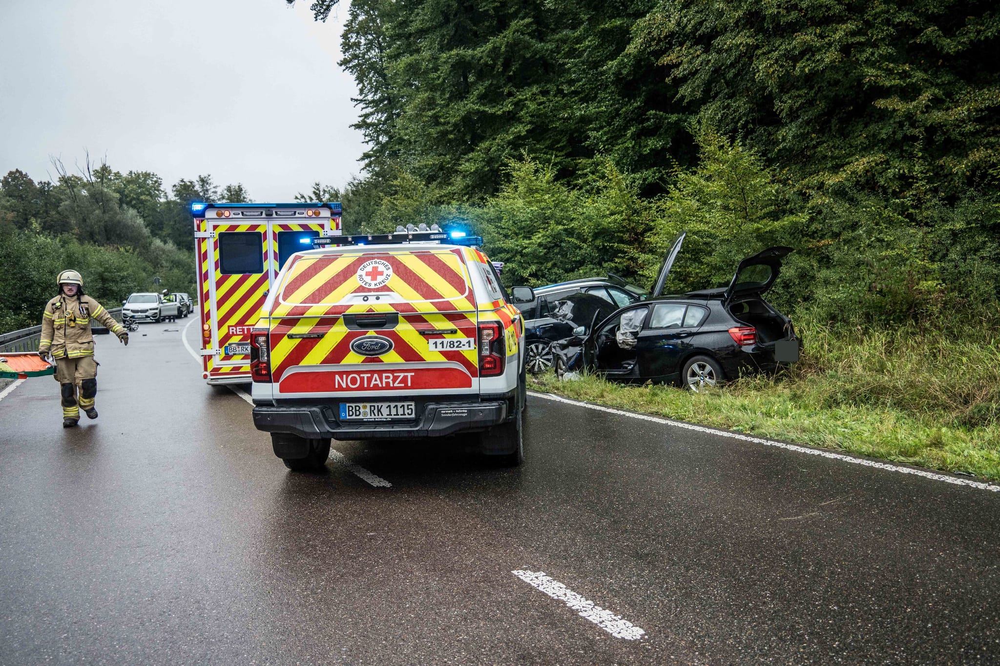 Spannende Unfall Auf B14 Ebenbildnull