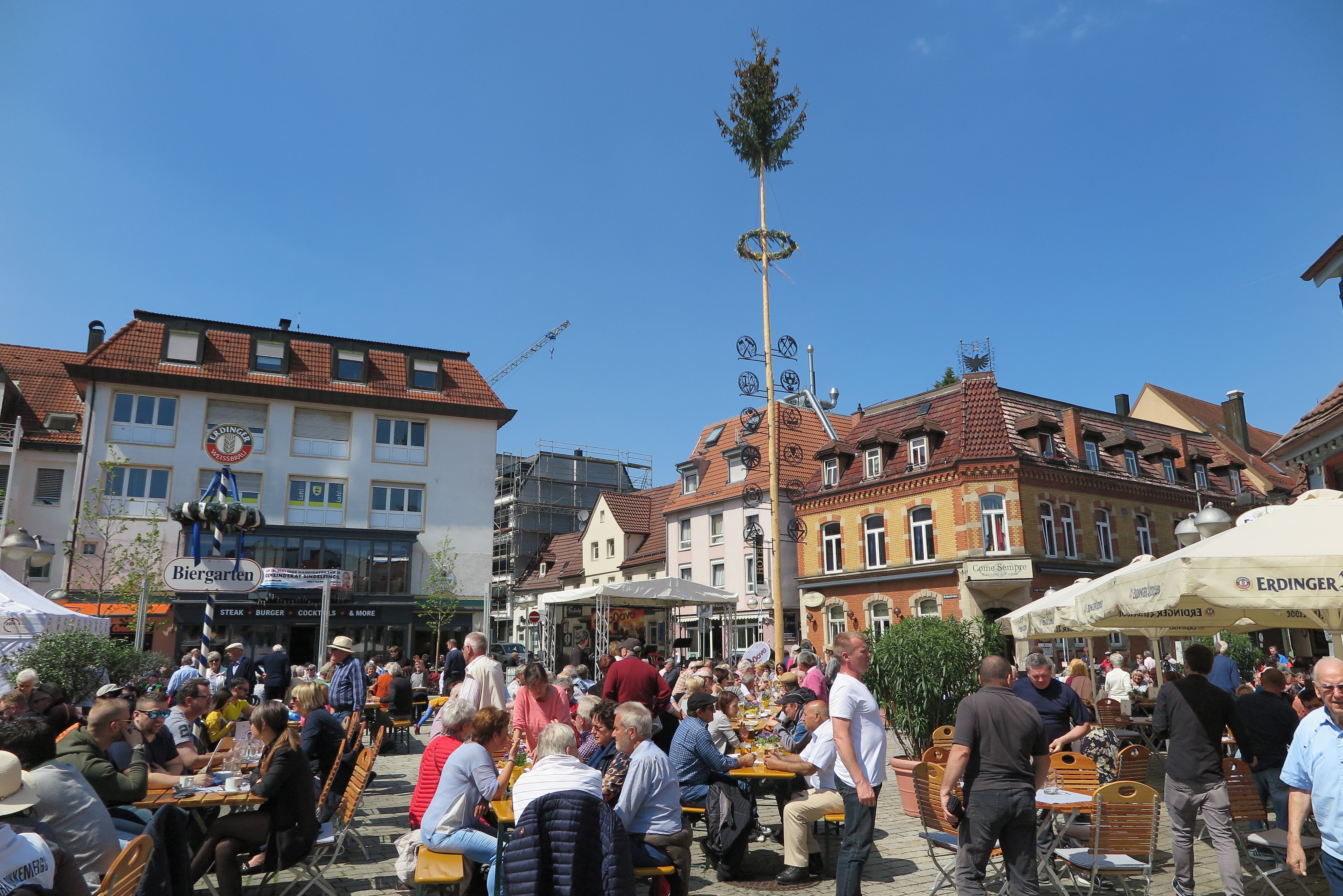 Traditionell wird auf dem Sindelfinger Wettbachplatz gefeiert.