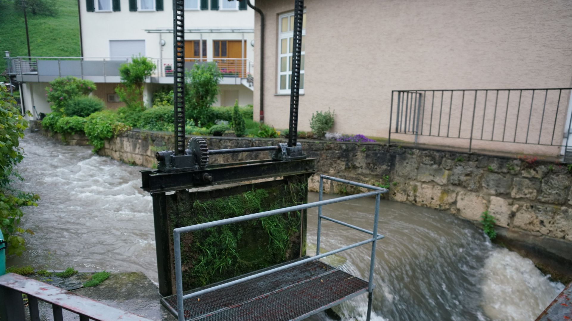 Die Pegel der Flüsse in der Region Stuttgart stiegen stark an – wie im Kreis Göppingen.