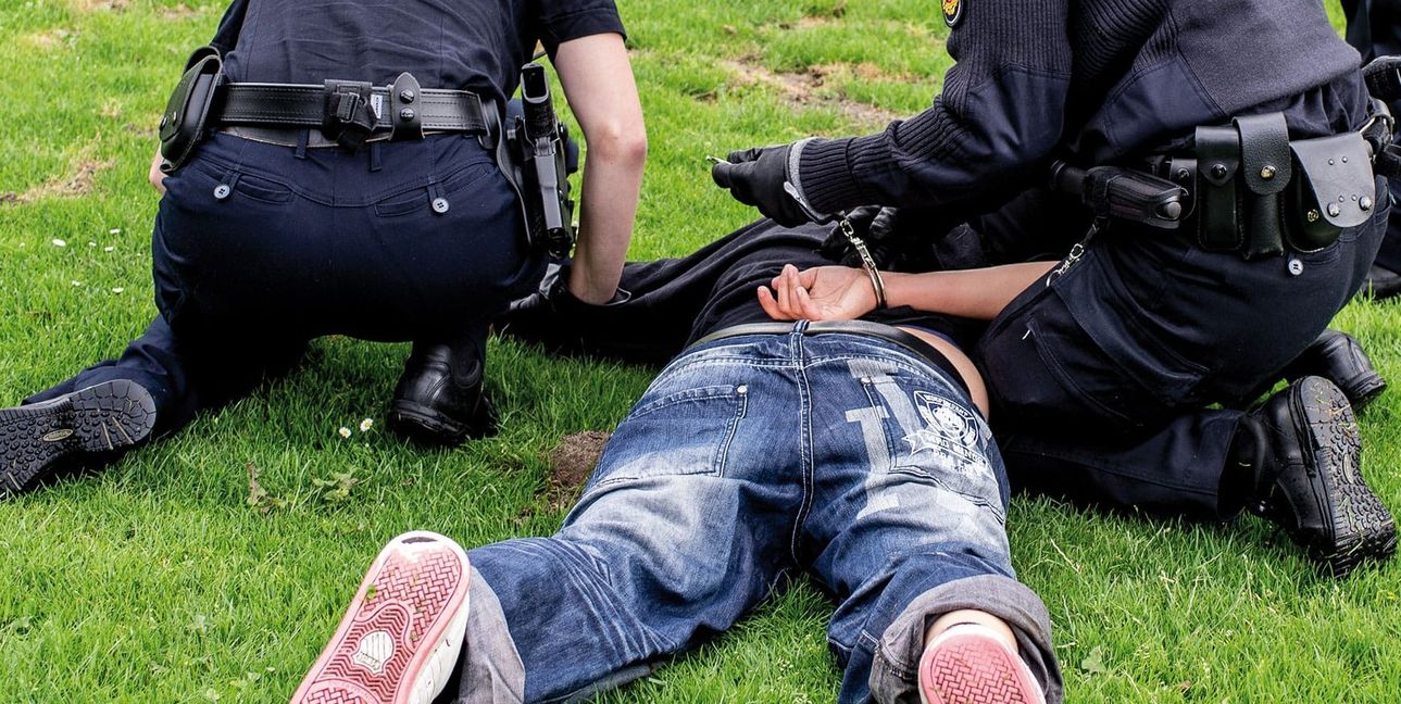 Der Mann kam in eine psychiatrische Abteilung.