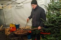 Vorweihnachtliche Stimmung auf dem Sindelfinger Marktplatz.