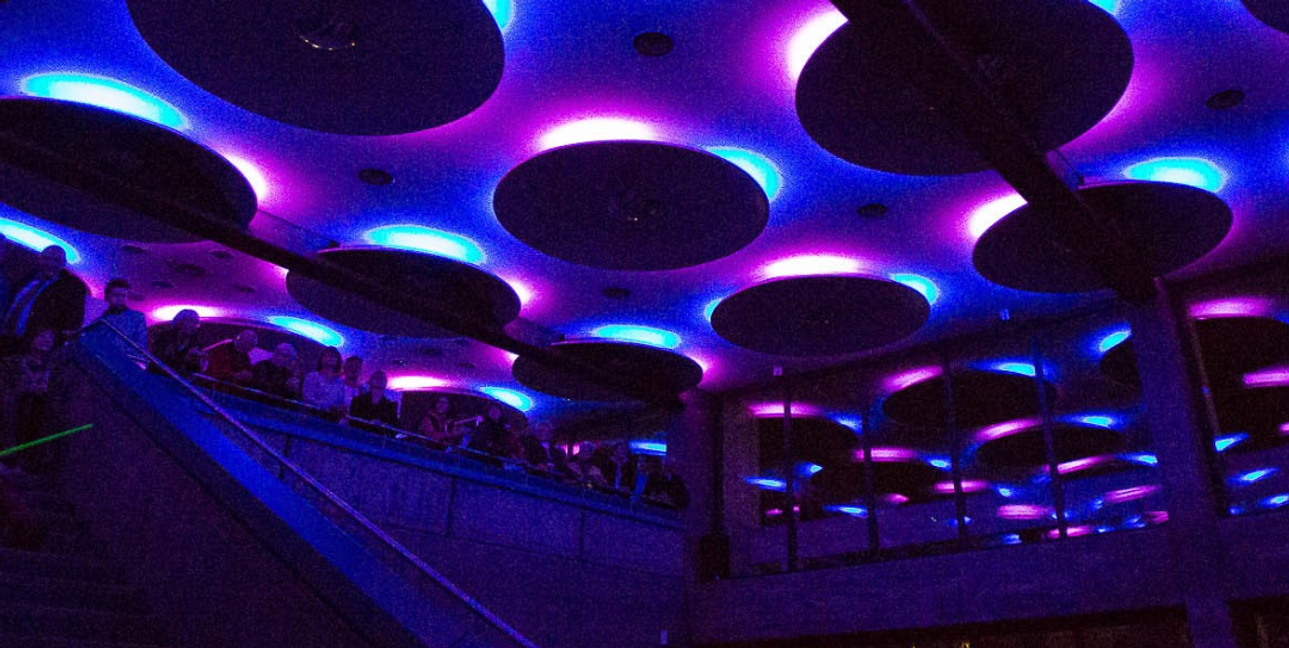 Beim Digitaltag in der Stadtbibliothek Sindelfingen geht es am Freitag sehr futuristisch zu.