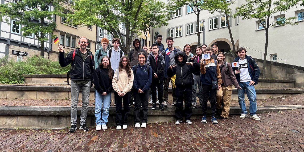 18 Schülerinnen und Schüler des Collège Jean-Claude Chabanne waren mit zwei Lehrkräften Mitte Mai 2024 in Böblingen zu Gast.