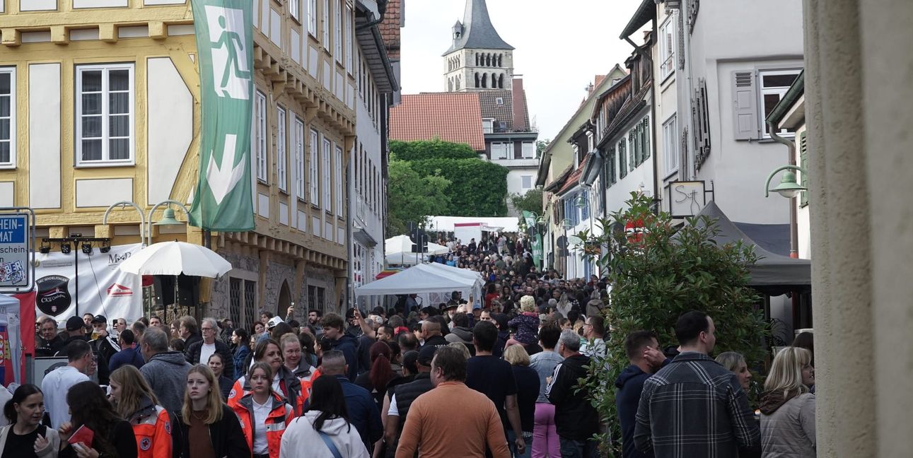 In den Seitenstraßen der Altstadt kann es zuweilen zu Gedränge kommen. Bild: Heiden/A