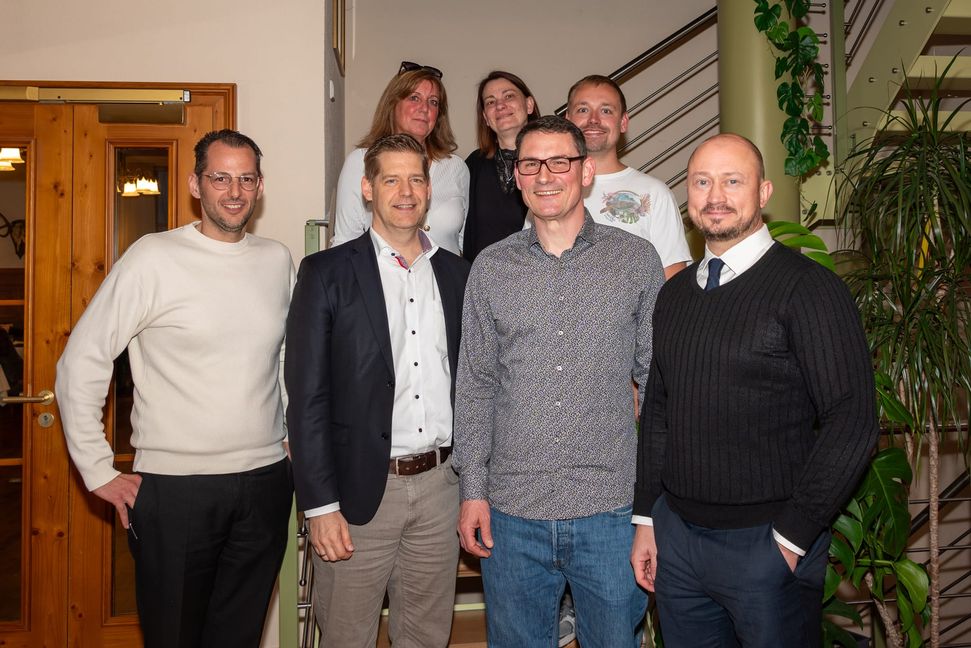 Der neue Vorstand des HGH: Benjamin Liebenstein (1. Stellvertreter), Sebastian Otten (Finanzreferent) , Martin Weisbach (Vorsitzender), Alexej Kravtchenko (Schriftführer), Andrea Hamann (Beirat Einzelhandel), Sylvia Herzog (Beirat Punktekärtle), Tim Frasch (2. Stellvertreter und Beirat Handwerk). Bild: Nüßle