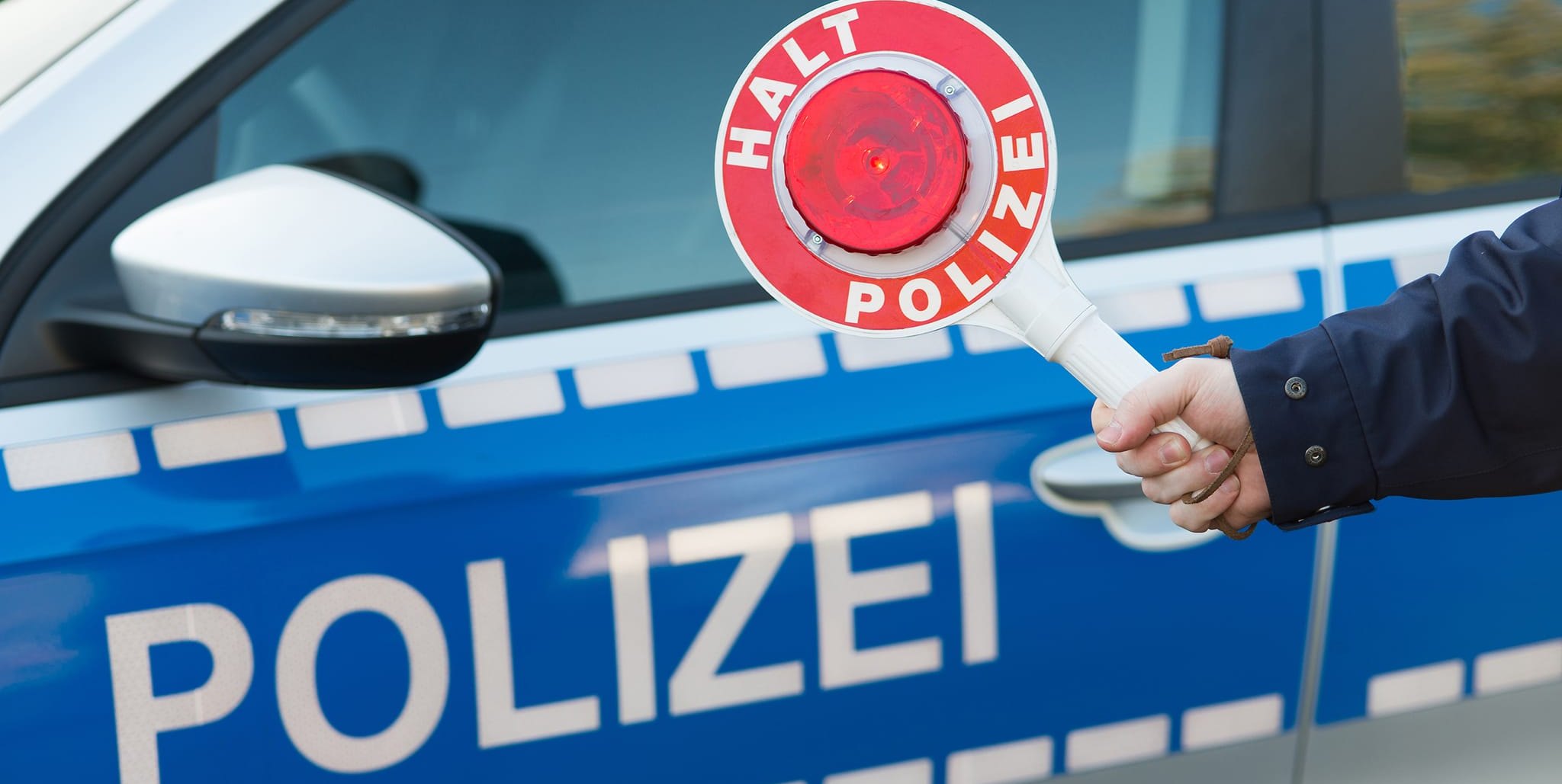 Die Polizei sucht Zeugen.