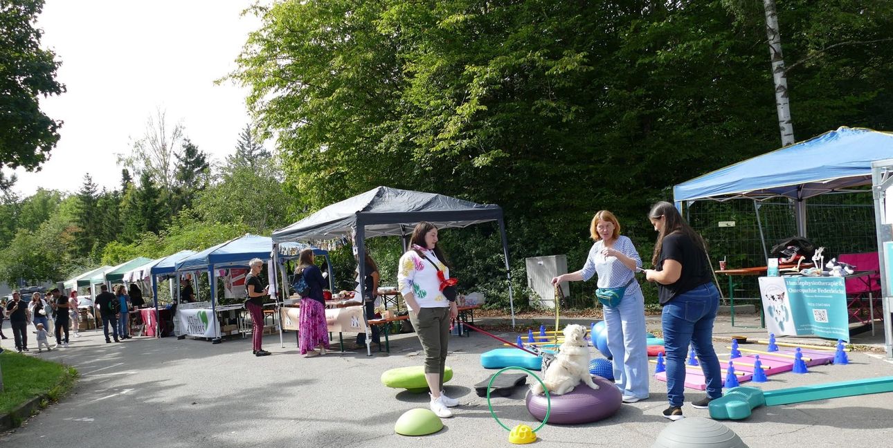 Eine ganze Reihe von Tierschützern kam nach Böblingen zum Sommerfest, um ihre Anliegen zu präsentieren.