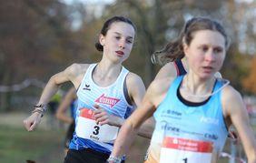 Emily Junginger (links) läuft bei der Croos-EM unter die besten 20 Starterinnen.