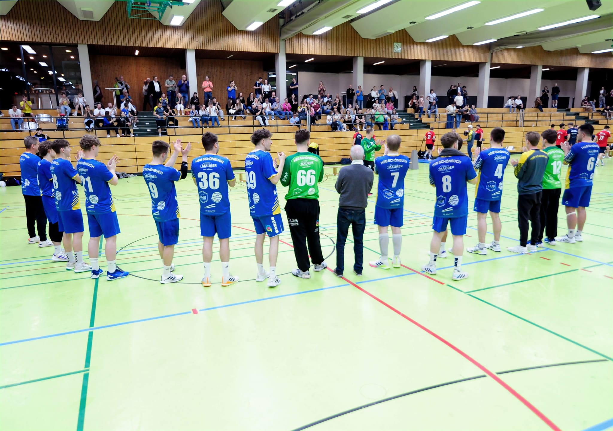 Die Spieler der HSG hoffen auf eine volle Halle und freuen sich über die Unterstützung durch die Kicker der SpVgg Holzgerlingen.