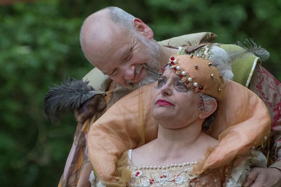 Ingo Sika und Stefania Gugliara-Zeh bei den Proben zum Sommernachtstraum. Bild: Woywodt/z