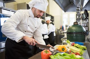Cateringspezialist „Genuss & Harmonie“ verspricht Erfahrung und moderne Ideen.