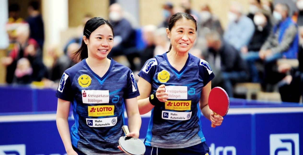 Lin Chia-Hsuan (links) und Qianhong Gotsch marschieren mit den Böblinger Tischtennis-Frauen durch die Liga. Bild: Photostampe/A