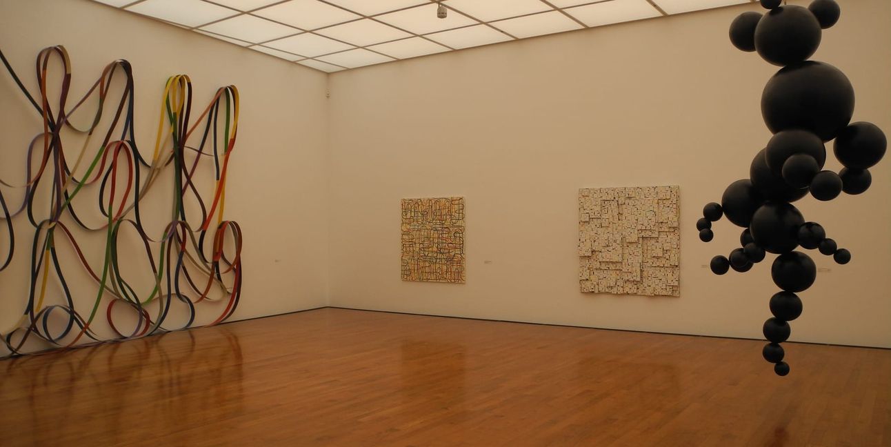 „Nimbus des Alltäglichen“ ist der Titel der Ausstellung mit Arbeiten von Beat Zoderer im Waldenbucher Museum Ritter. Zu sehen sind über 70 Arbeiten aus den Bereichen Objekt, Plastik, Bild und Installation. Zu sehen bis zum 21. September: Di-So+Fei 11-18 Uhr. Siehe www.museum-ritter.de