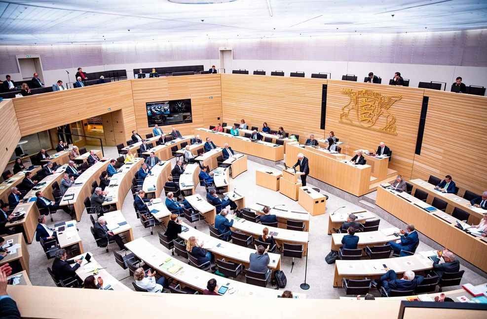 Frauen sind im baden-württembergischen Landtag dramatisch unterrepräsentiert. Foto: imago images/7aktuell