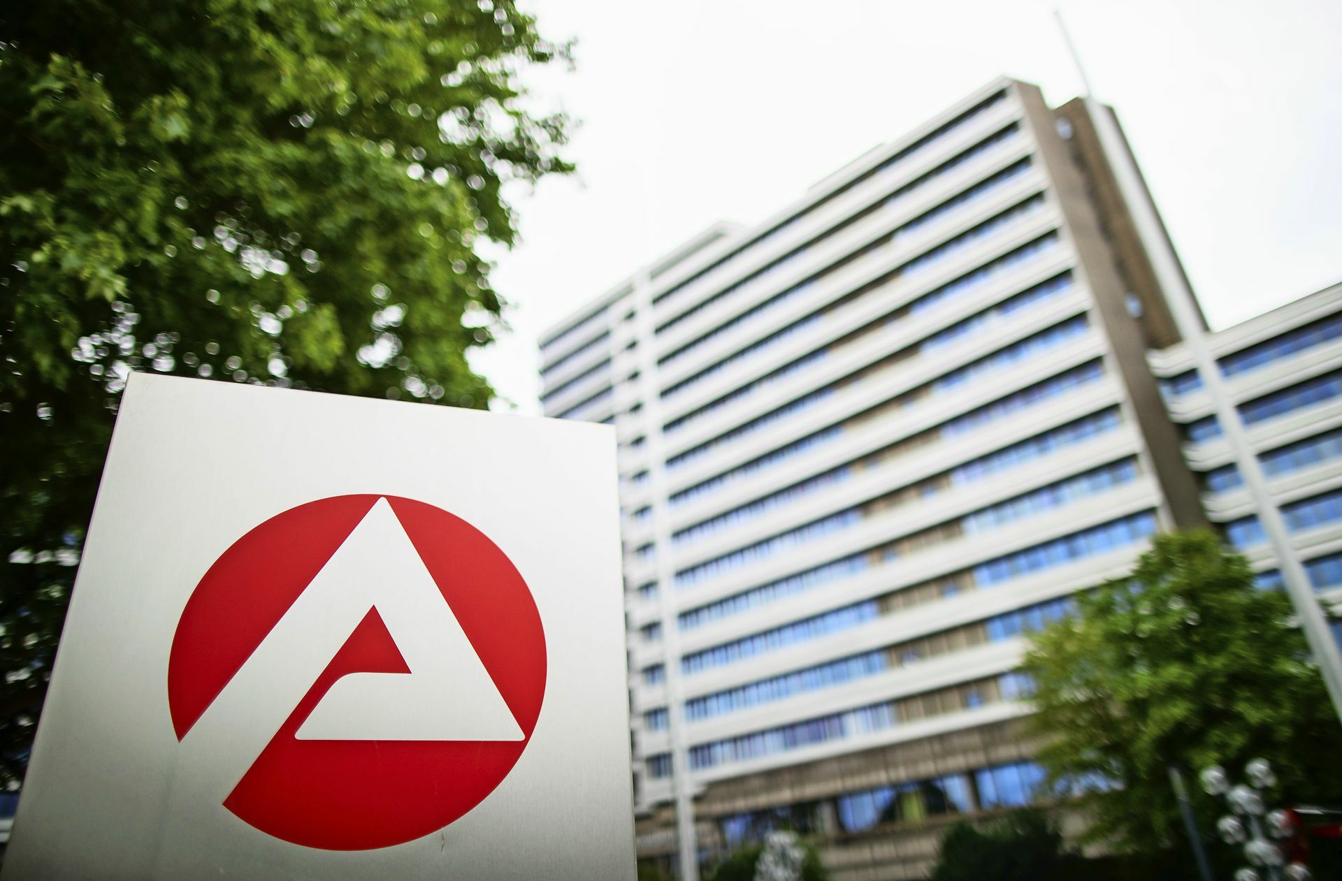 Von der Bundesagentur für Arbeit kommen erfreuliche Zahlen für den April.