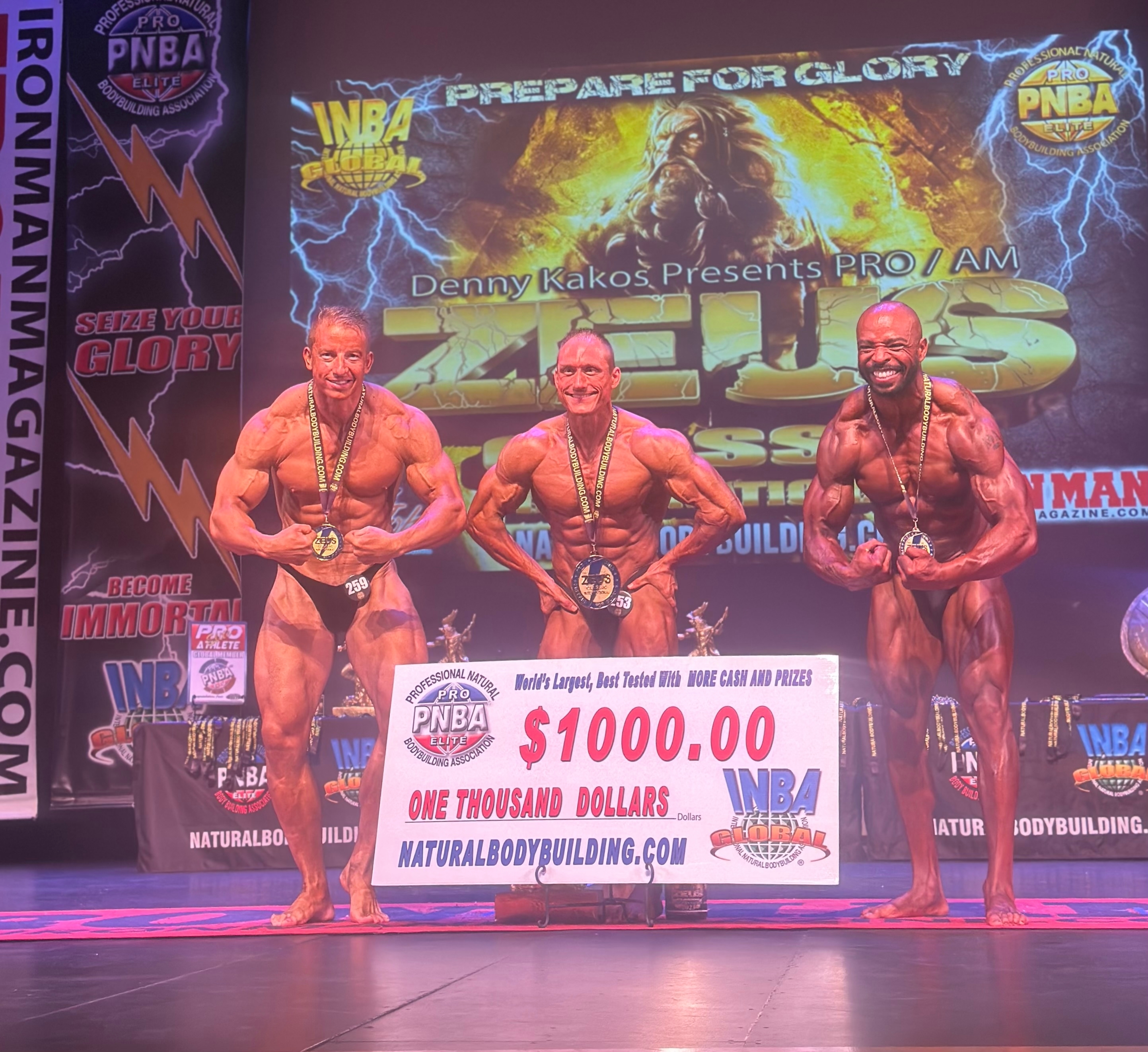 Kraftprobe von Kraftprotzen: Christian Kellenberger holt bei den Zeus Classic in San Francisco Silber.        Bild: z