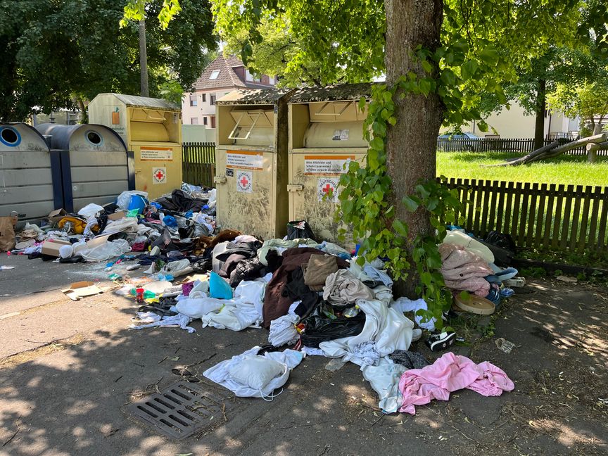 SZ/BZ-Leser Herbert Rödling hat diese Zustände am Floschen-Parkplatz dokumentiert.