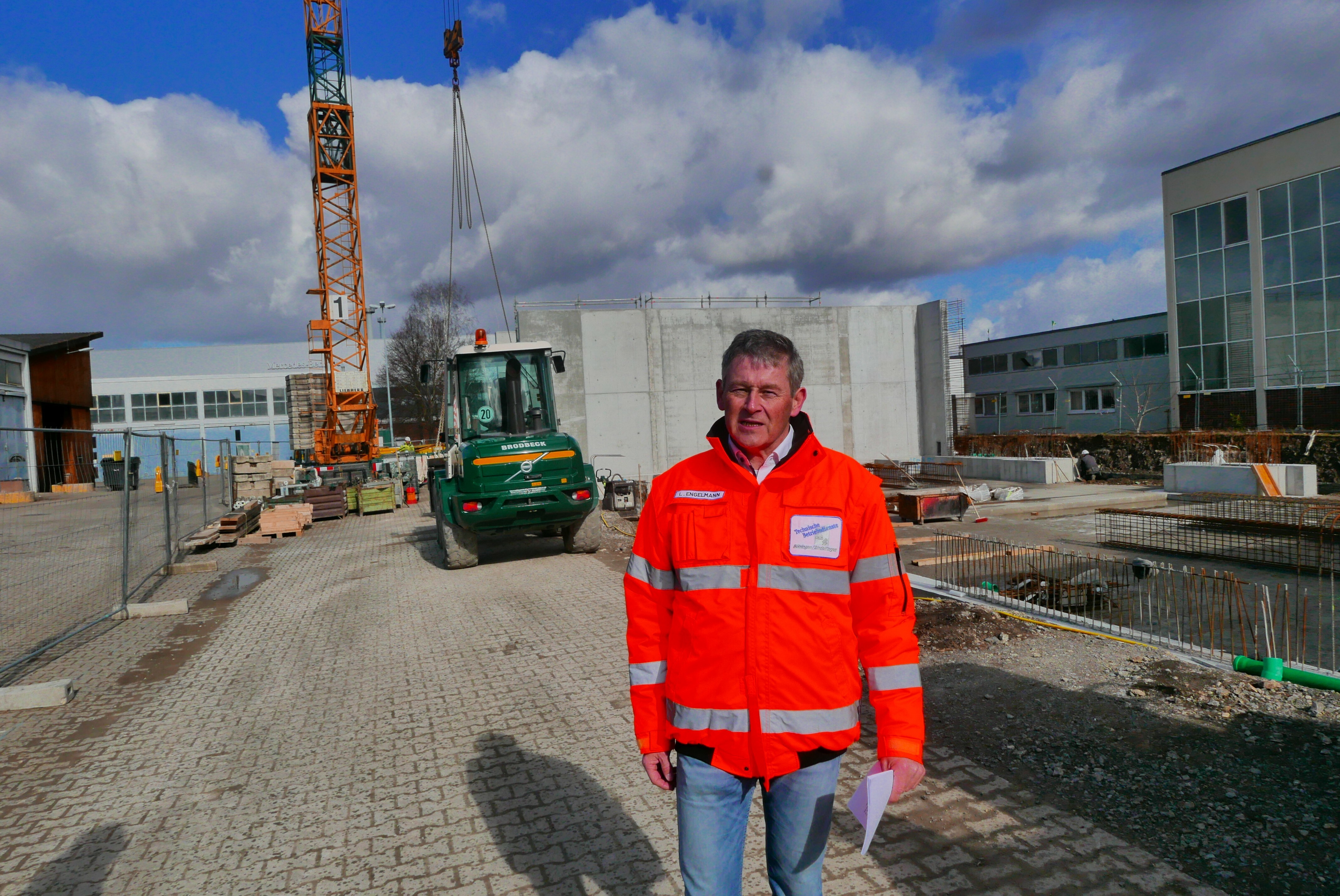 Noch bis August müssen Lars Engelmann und sein 1200 Mitarbeiter von den Technischen Beitriebsdiensten bei laufendendem Baustellenbetrieb arbeiten. Bild: Jung