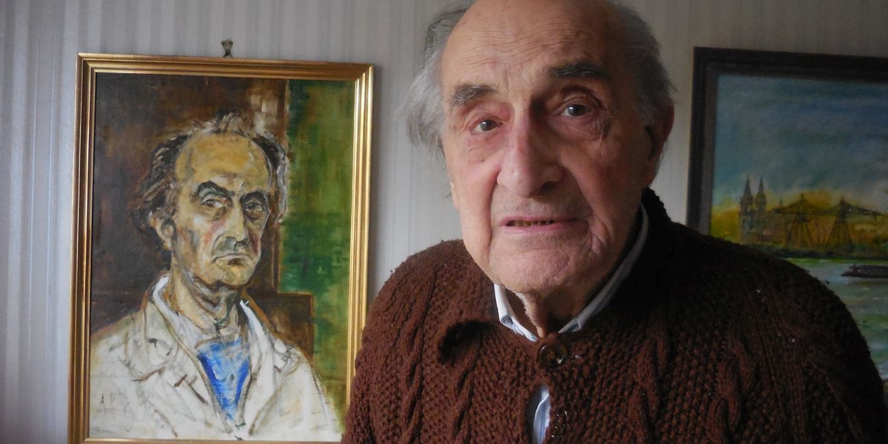 Der Grafiker Alfredo Ammann, hier neben einem Selbstbildnis aus dem Jahr 1990, ist im Alter von 95 Jahren gestorben.  Bild: P. Bausch