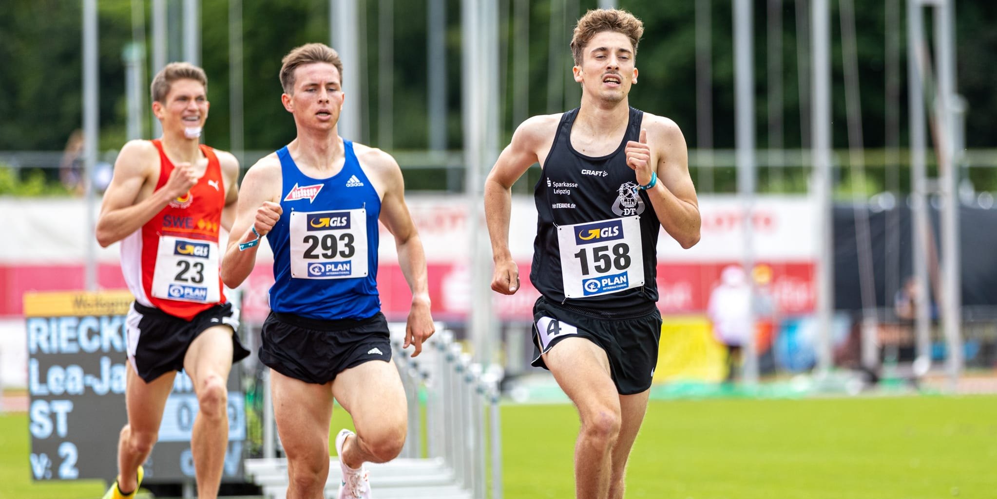 Paul Specht (Mitte) bei der U23-Meisterschaft 2021 in Koblenz . Im Juni kommt er zurück nach Sindelfingen.