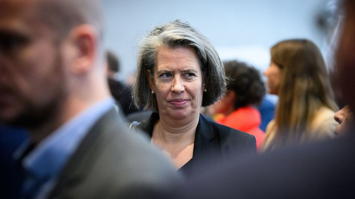 Tamara Zieschang (CDU), ist Innenministerin von Sachsen-Anhalt. In ihrem Bundesland lag das Personenpotenzial im Phänomenbereich "Verfassungsschutzrelevante Delegitimierung des Staates" in den Jahren 2022 und 2023 jeweils knapp im dreistelligen Bereich. Im vergangenen Jahr hat sich die Zahl nach bisherigen Informationen weiter verringert.