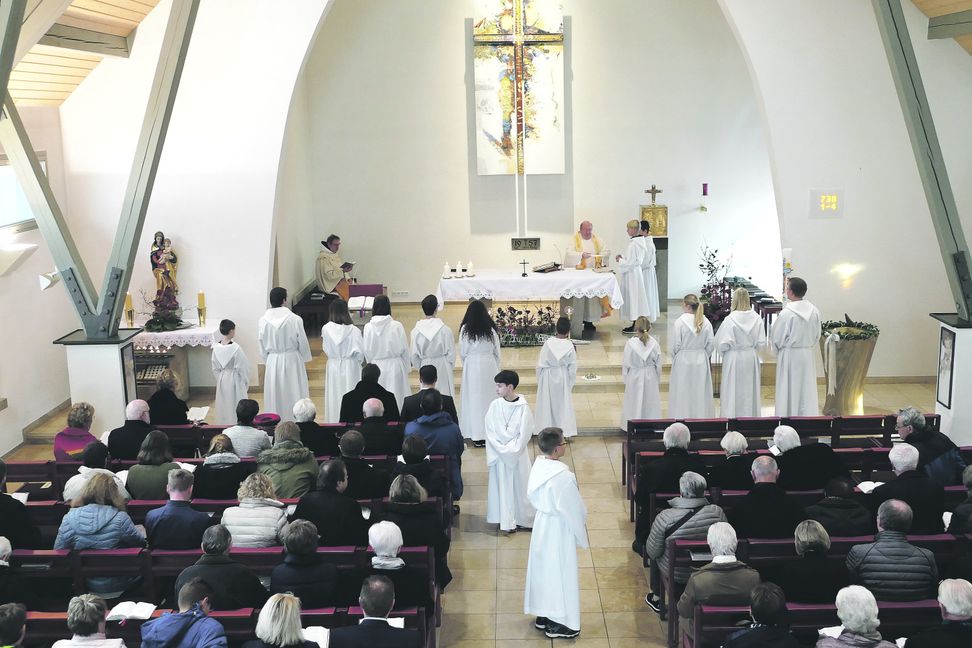 Ein besonderer Tag für die katholische Kirchengemeinde Dagersheim/Darmsheim: das 60-jährige Weihejubiläum der Christus-König-Kirche. Bild: Lück