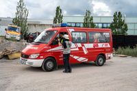 Die Sindelfinger Feuerwehr übte gemeinsam mit der Böblinger Feuerwehr den Ernstfall: In der südlichen Tunnelröhre ist ein Feuer ausgebrochen. Sie müssen den Brand löschen und die Personen im Tunnel suchen und retten.