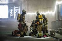 Die Sindelfinger Feuerwehr übte gemeinsam mit der Böblinger Feuerwehr den Ernstfall: In der südlichen Tunnelröhre ist ein Feuer ausgebrochen. Sie müssen den Brand löschen und die Personen im Tunnel suchen und retten.