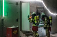Die Sindelfinger Feuerwehr übte gemeinsam mit der Böblinger Feuerwehr den Ernstfall: In der südlichen Tunnelröhre ist ein Feuer ausgebrochen. Sie müssen den Brand löschen und die Personen im Tunnel suchen und retten.