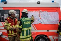 Die Sindelfinger Feuerwehr übte gemeinsam mit der Böblinger Feuerwehr den Ernstfall: In der südlichen Tunnelröhre ist ein Feuer ausgebrochen. Sie müssen den Brand löschen und die Personen im Tunnel suchen und retten.