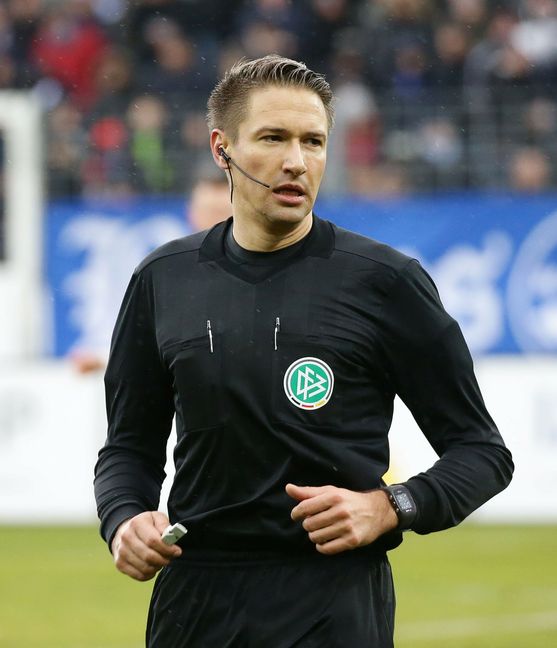 Schiedsrichter Tobias Reichel vom GSV Maichingen. Bild: Baumann