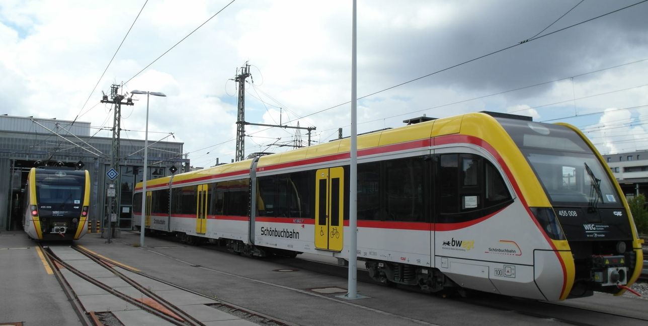 Endlich elektrisch: Die neuen Züge der Schönbuchbahn kommen auf die Schienen.