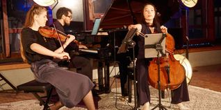 Das Trio Jam gastierte im Rahmen des NCMF in der Versöhnungskirche auf dem Goldberg.