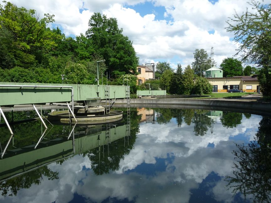 Investitionen in die Kläranlage machen das Abwasser für die Magstadter im kommenden Jahr teurer. Bild: Reichert
