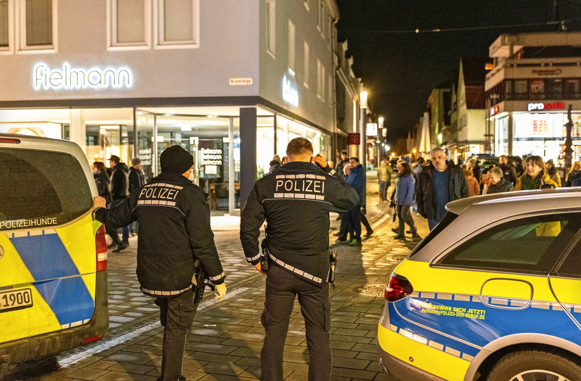 Die sogenannten Spaziergänger radikalisieren sich zunehmend.