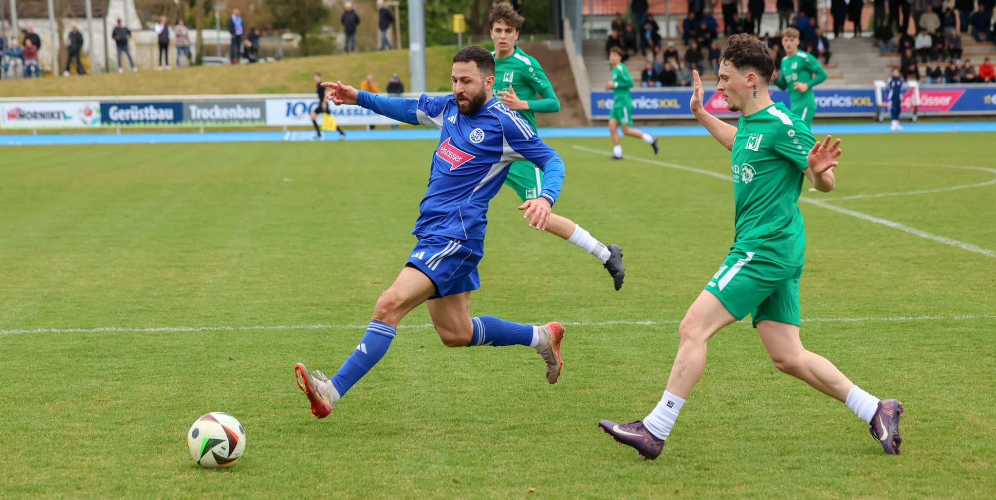 Tahir Bahadir (links) und der VfL Sindelfingen mussten sich im letzten Duell Anfang April Kane Ehmke und dem GSV mit 0:2 geschlagen geben.