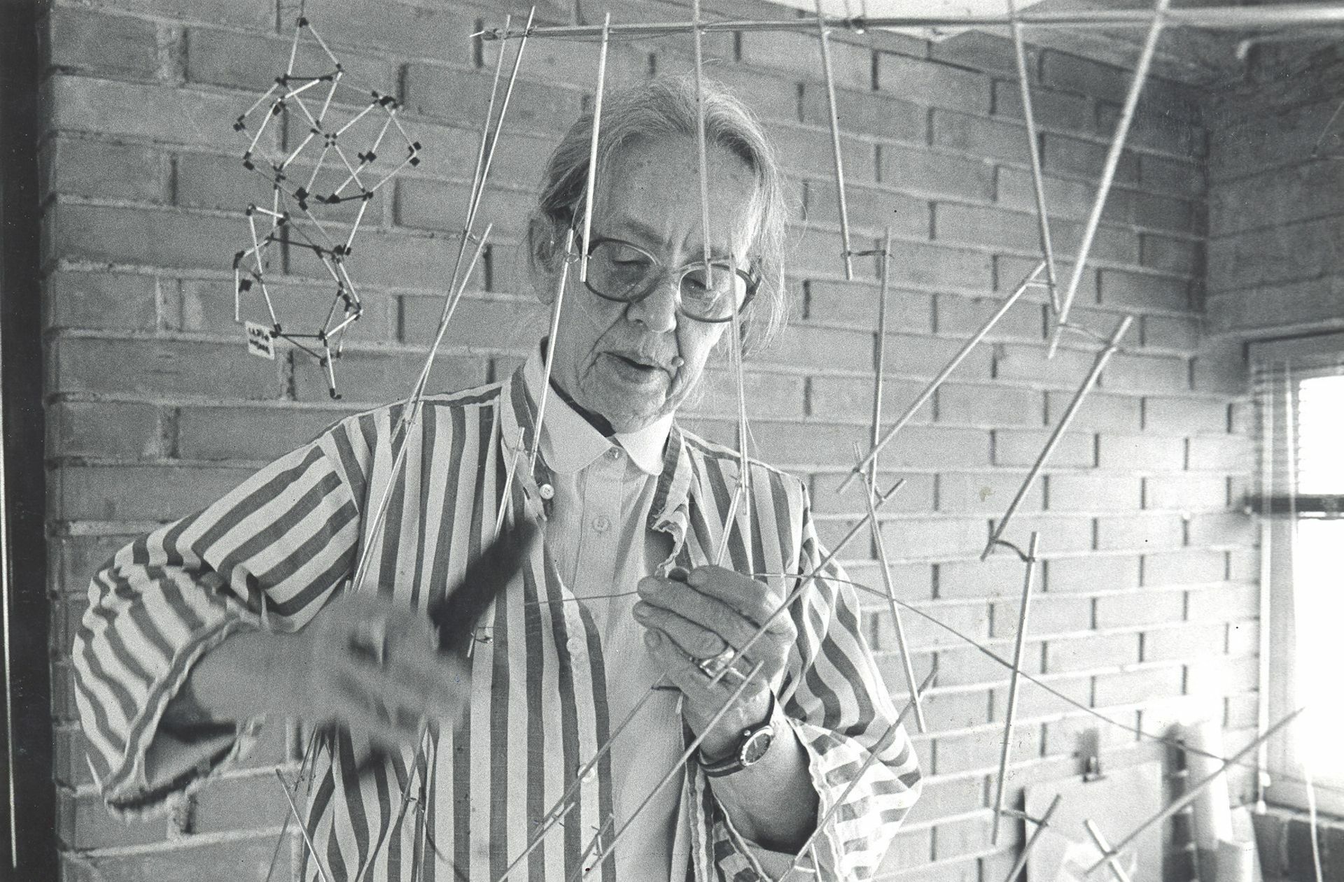 Gertrud Goldschmidt, genannt Gego, 1985 in ihrem Atelier in Caracas