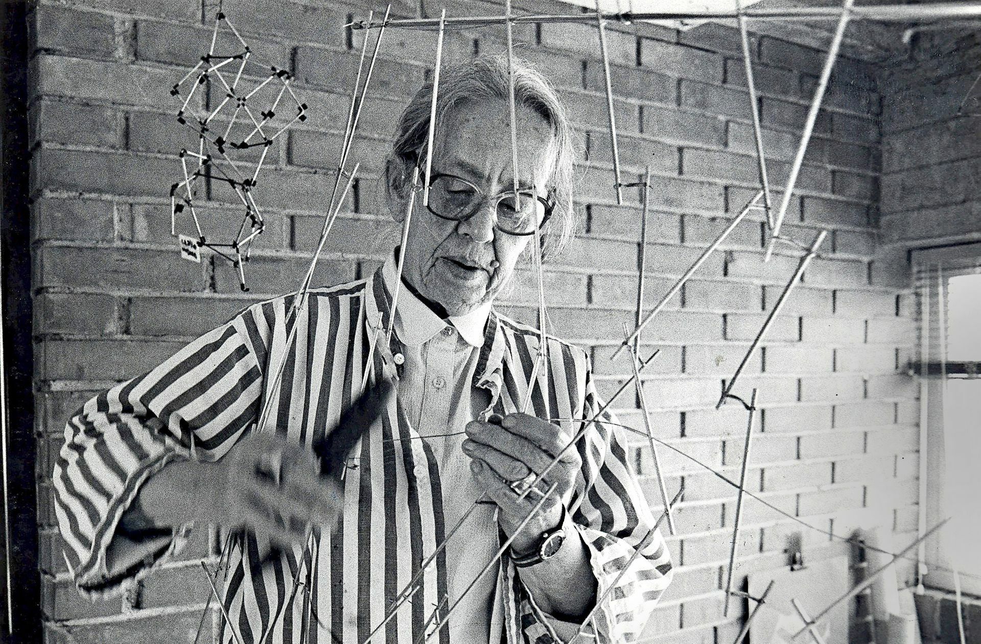 Gertrud Goldschmidt, genannt Gego, 1985 in ihrem Atelier in Caracas