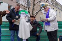 Buntes Treiben beim Fasnetswecken in Böblingen.