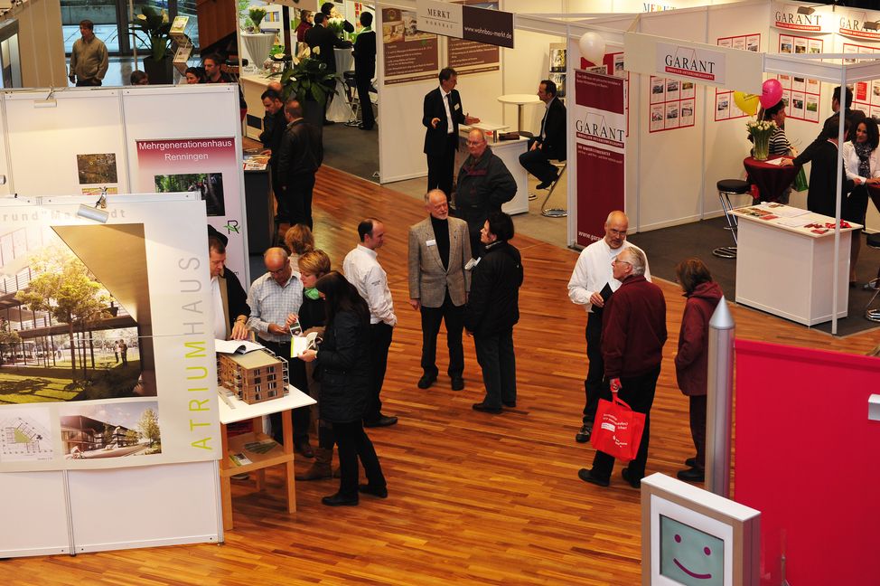 Bau- und Kaufinteressenten können sich wieder auf der Immo-Messe über Wohnimmobilien im Kreis Böblingen informieren. Bild: z