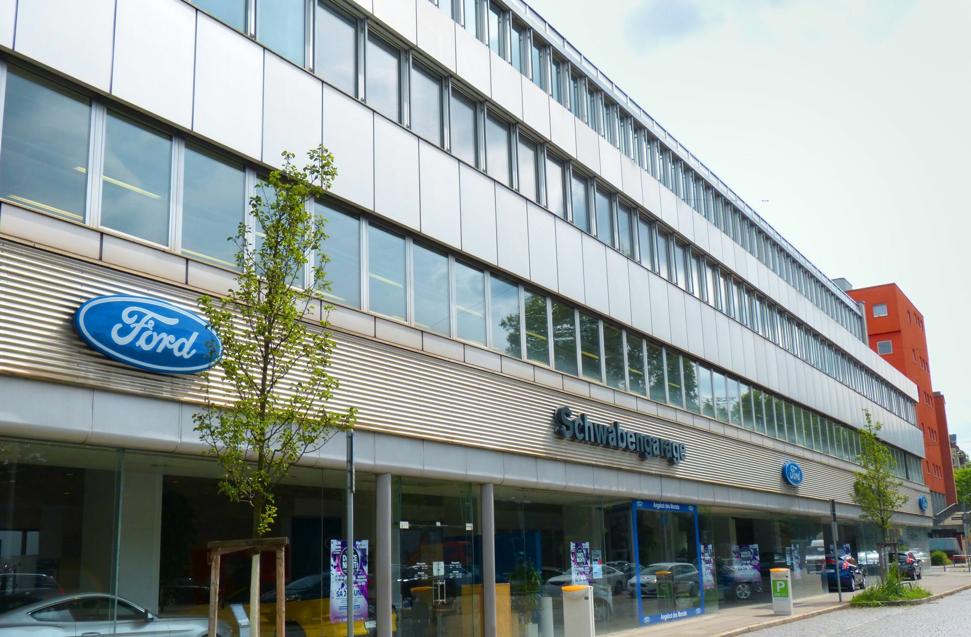 Auch die Stuttgarter Schwabengarage gehört zum Autohandelsimperium Emil Frey.