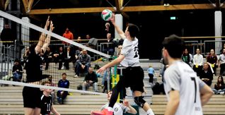 Sport in der Sporthalle Stadtmitte.