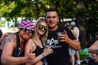 Die Massen feiern beim Wet-Festival im Sindelfinger Freibad.