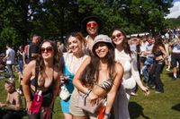 Die Massen feiern beim Wet-Festival im Sindelfinger Freibad.