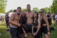 Die Massen feiern beim Wet-Festival im Sindelfinger Freibad.