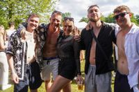 Die Massen feiern beim Wet-Festival im Sindelfinger Freibad.