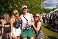Die Massen feiern beim Wet-Festival im Sindelfinger Freibad.